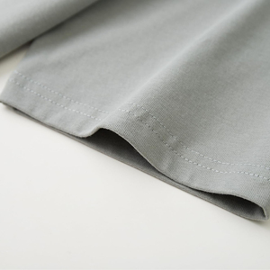 T-shirts de sport pour hommes personnalisés en gros avec imprimés graphiques, en microfibre, col ras du cou, en tissu tricoté - Product Image 4