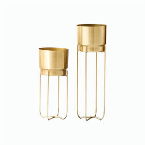 Juego de Soportes Modernos para Plantas de Metal Dorado, Soporte de Lujo para Macetas de Interior, Macetero Alto de Latón para Decoración de Sala de Estar - Product Image 1