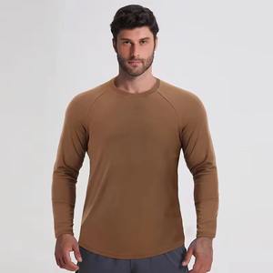 T-shirts de sport pour hommes à manches longues, coupe classique, séchage rapide, respirants, pour l'entraînement, la remise en forme et la course à pied - Product Image 6