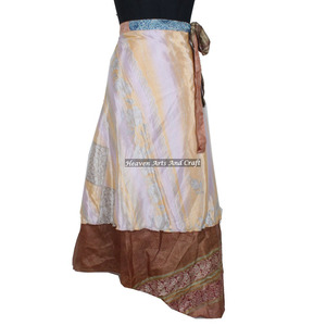 Falda Mágica Multiusos Estilo Sari Vintage, Diseño Boho, Multicolor, Cómoda para el Verano, Estilo Bohemio Hippie, Talla Única, Estilo Gitano - Product Image 1