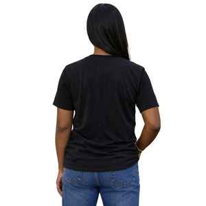 Camiseta Unisex de Algodón con Estampado Gráfico 'Family Over Everything', Cuello Redondo, Manga Corta, Estilo Urbano, Venta al Por Mayor OEM - Product Image 4