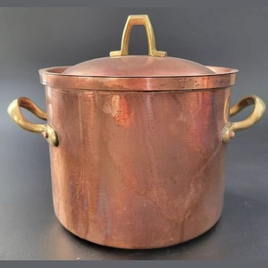 Casserole tendance en cuivre français, originale pour la cuisson à la française, conçue pour être placée dans les braises chaudes d'une cheminée. - Product Image 4