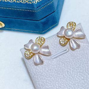 ต่างหูมุกสีขาวสไตล์ฝรั่งเศสแบบย้อนยุค ดีไซน์แบบเกลียว สไตล์วินเทจย้อนยุค - Product Image 3