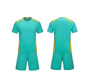 Ensemble de maillots de football personnalisés à manches courtes, extensibles, séchage rapide, 100% polyester, service OEM d'usine au Pakistan - Product Image 4
