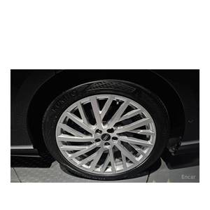 Audi A8 55 TFSI quattro LWB, Modelo de Julio de 2021, con 61,355 km, Caja de Cambios Automática, Asientos de Cuero, Cámara Trasera - Product Image 5