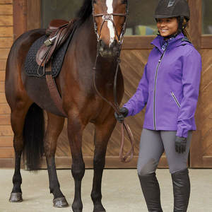 Veste d'équitation au design moderne et aux performances équilibrées, avec des détails de couture durables et une sensation agréable au toucher. - Product Image 4