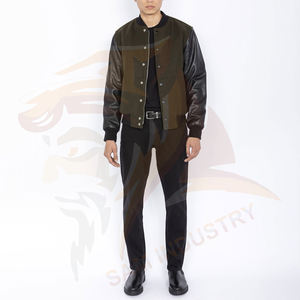 Vestes universitaires pour hommes à la mode, en vente chaude, personnalisées, en cuir, avec corps en laine et manches en cuir - Product Image 4