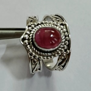 Anillo ovalado de cornalina en plata de ley 925, hecho a mano, anillo de promesa para mujer, regalo de joyería para ella, anillo con engaste de bisel, piedra de nacimiento de julio. - Product Image 1