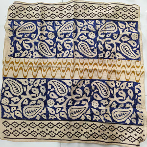 Foulard carré ethnique en coton fait main, imprimé à la main, motif floral, ensemble cravate et bandeau, doux pour la peau, cadeau d'été, Saint-Valentin - Product Image 4