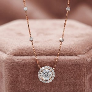 สร้อยคอจี้เพชรโรสโกลด์ 14K ทรงกลม รูปทรงดอกไม้ โซ่แบบกล่อง เครื่องประดับงานแต่งงานสุดหรูสำหรับผู้หญิง - Product Image 1