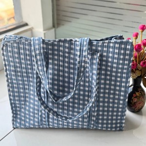 Sac fourre-tout en coton à carreaux bleus, ouvert en dessus, pour femme, style minimaliste toutes saisons - Product Image 2