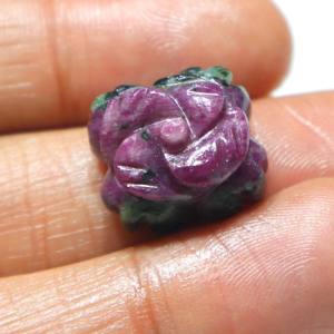 พลอยรูบี้โซไซต์แกะสลักทรงคาโบชอง พลอยรูบี้แกะสลักทำมือ ผิวเรียบ หินหลวม ขายส่ง สำหรับอัญมณีทำเครื่องประดับ - Product Image 1