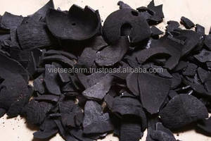 VENTE FLASH - CHARBON DE COQUILLE DE NOIX DE COCO NOIR Forme de briquette pour utilisation agricole Haute qualité et prix compétitif Exportation du Vietnam - Product Image 3