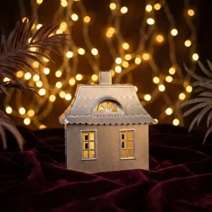 Support de bougie chauffe-plat en métal de conception artisanale en forme de maison avec fenêtres découpées pour la décoration intérieure, Noël, Pâques et autres occasions - Product Image 1