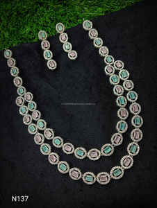 Ensemble de bijoux de mariée en diamant américain classique Collier et boucles d'oreilles en deux pièces pour mariage Style classique à la mode - Product Image 3