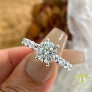 <b>Emerald</b> Green Moissanite <b>Ring</b> Round Cut Statement Center Stone <b>Silver</b> Bridal Jewelry Unique Engagement <b>Ring</b> - Product Image 5