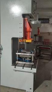 Máquina Automática para Perforar Contenedores de Papel de Aluminio, 60 PPM, Prensa Neumática de Alta Velocidad, Línea de Producción de Bandejas para Alimentos, 380V - Product Image 3