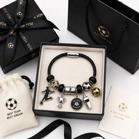 Fußball-Armbänder mit Edelstahl-Anhängern Geflochtenes Lederarmband für Fußball-Fans Accessoires