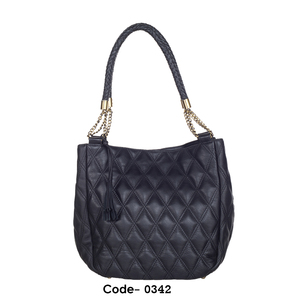 Bolsos de Hombro Acolchados de Cuero con Bordado, Cadena, Diseño Italiano, Logotipo de Marca, Bolsos de Mujer, Venta al Por Mayor, Exportación a India - Product Image 5