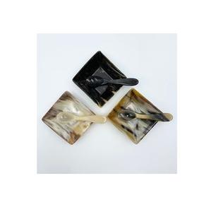 Cuchara y Tazón de Cuerno de la Mejor Calidad con Acabado Natural, Tamaño Personalizado Disponible, Cuchara y Tazón de Cuerno en Venta - Product Image 4