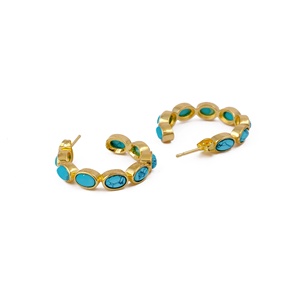 Pendientes de aro ovalados chapados en oro hechos a mano con piedras preciosas turquesas, pendiente llamativo de diseñador de piedra natal de diciembre, joyería de moda - Product Image 4