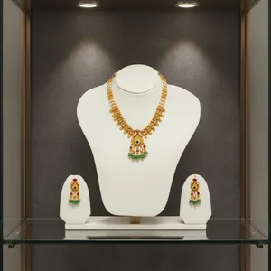 Pendentif en forme de larme avec pierres rouges et vertes, collier Kundan plaqué or avec chaîne de perles, bijoux de mariée traditionnels indiens - Product Image 1