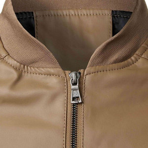 Chaqueta de Cuero Genuino de Alta Calidad a Precio Económico para Hombre, Estilo Urbano, con Cierre de Cremallera, Forro de Sherpa y Ribete de Piel - Product Image 5