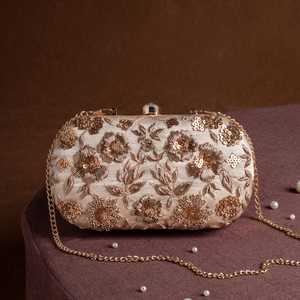 Pochette brodée à la main, prix bas, sac à main ethnique de créateur pour femme, pour mariage, soirée, par M/S SHAAD HANDICRAFTS - Product Image 4