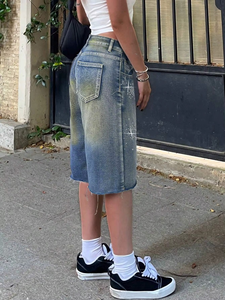 Shorts de mezclilla para mujer, estilo Y2K retro, con bolsillos inclinados, dobladillo acampanado, pierna ancha, casual, para verano - Product Image 3