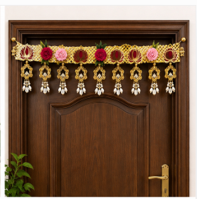 Toran Floral Tradicional Hecho a Mano con Diseño de Loto, Adorno para Puerta con Borlas de Perlas y Detalles Dorados, Decoración Festiva India para el Hogar - Product Image 5