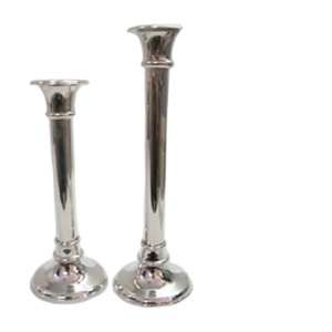 Vente en gros lot de 3 bougeoirs en aluminium au design antique INS Verre lisse brillant Décoration de table de mariage de Noël élégante Autre - Product Image 1