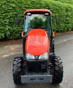 Factory price for B2231 22HP 4WD Compact Tractor Gear Drive Multifunctional Wessex FS360 Spreader Attachment New/unused - Product Image 5