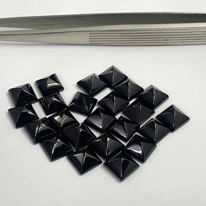 Meilleure qualité 8mm naturel noir Onyx lisse pyramides Cabochons prix de gros Semi précieux pierre précieuse de guérison en vrac pour bijoux - Product Image 1
