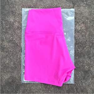 Shorts Deportivos Transpirables de Alta Calidad para Mujer, Ropa Casual para Gimnasio y Yoga, Shorts de Fitness de Spandex con Colores Personalizados - Product Image 5