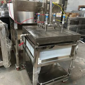 New 4 Nozzle Fully Automatic Android Controlled Gas/Electric 50kg/h Jalebi Making Frying <b>Machine</b> 304 Stainless Steel - Product Image 2