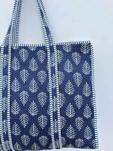 Bolsa de Mano de Algodón Azul de Diseño con Patrón de Hojas Blancas, Estilo Bohemio, Casual de Verano, con Cierre, para Compras y Viajes, para Mujer - Product Image 3