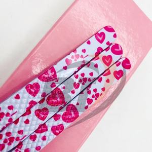 Pince à cils personnalisée avec logo imprimé en forme de cœur, en acier inoxydable japonais, pointe fine pour extension de cils, prise en main professionnelle et ferme - Product Image 5