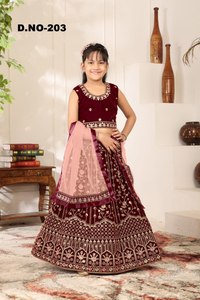 AARIKA TEXTILE Lehenga Premium en Velours Lourd pour Filles, Prêt-à-porter, avec Blouse Brodée et Dupatta en Voile Doux, Ornées de Zari et de Paillettes - Product Image 3
