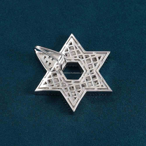 จี้ห้อยคอทรงหกเหลี่ยมประดับมอสซาไนต์เงินแท้ชุบทอง สไตล์ฮิปฮอป  ปรับแต่งได้สำหรับผู้ชายและผู้หญิง เหมาะสำหรับงานปาร์ตี้ - Product Image 2