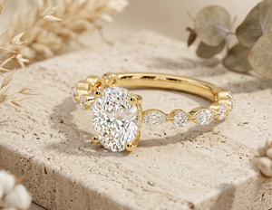 แหวนหมั้นเพชรทรงรี 2.50 กะรัต ทองคำขาว 14K หรูหราสำหรับผู้หญิง พร้อมเพชรทรงมาร์คีส์ด้านข้าง ดีไซน์เรียบหรูสำหรับงานปาร์ตี้ - Product Image 2