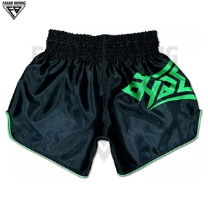 Shorts de boxe et d'arts martiaux imprimés noir et vert, 100 % polyester, shorts de combat, shorts de Muay Thai les plus vendus - Product Image 1
