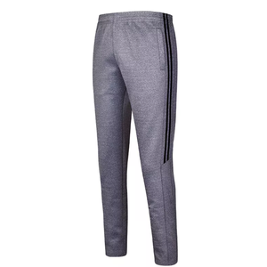 ชุดวอร์มมีฮู้ดพิมพ์ลายราคาถูกสำหรับทุกเพศ กันลม ระบายอากาศได้ดี เนื้อผ้าหนา เหมาะสำหรับฤดูหนาว ขายส่ง ชุดกีฬาแฟชั่นลำลอง - Product Image 6