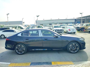 Nuevo BMW Serie 5 530 Li Sedán 2025, Gasolina, 4 Cilindros, Transmisión Automática, 2499cc, Volante a la Izquierda - Product Image 2