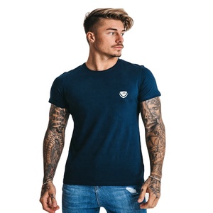 Venta al por mayor de manga corta en blanco de color sólido de impresión Logo anillo de algodón hilado para hombre Camisetas personalizadas - Product Image 1