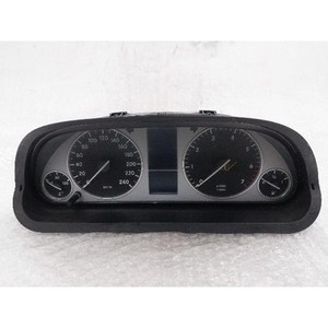 ชุดหน้าปัดเรือนไมล์มือสอง รุ่น B-class รหัส A1694400411 - Product Image 2