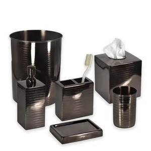 Los jaboneros metálicos elegantes más vendidos mantienen el jabón seco mientras que lucen como un conjunto de accesorios de baño sofisticados y encantadores. - Product Image 5