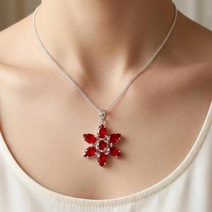 Colgante de Granate Natural en Plata de Ley 925 con Oro, Gema Roja Intensa, Joyería Boho Vintage Hecha a Mano, Regalo para Ella, Artesanía India - Product Image 4