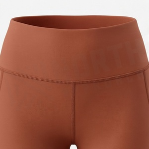 Leggings de yoga pour femmes en polyester et élasthanne, super doux, de haute qualité, très demandés, pour le fitness, dans votre couleur personnalisée - Product Image 4