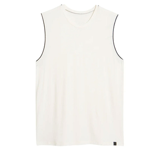Débardeur Stringer Personnalisé OEM pour Hommes - Vêtements de Fitness et d'Entraînement Col en V Polyester-Coton Anti-rétrécissement et Anti-plis Décontracté - Product Image 5