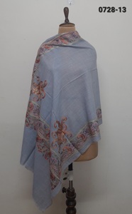 Étoles 100% Laine avec Bordure Brodée Florale sur 4 Côtés - Product Image 3